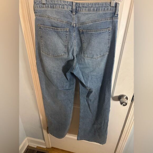 H&M Light Blue wide leg Relaxed Jeans size 12 EUC - Picture 3 of 3